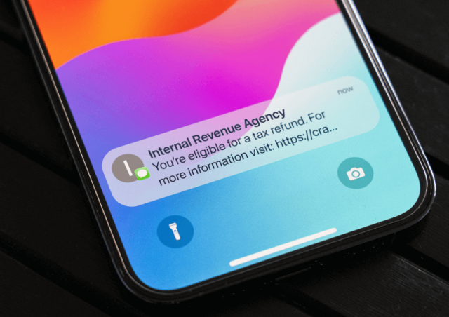 Notification from IRS on an iPhone